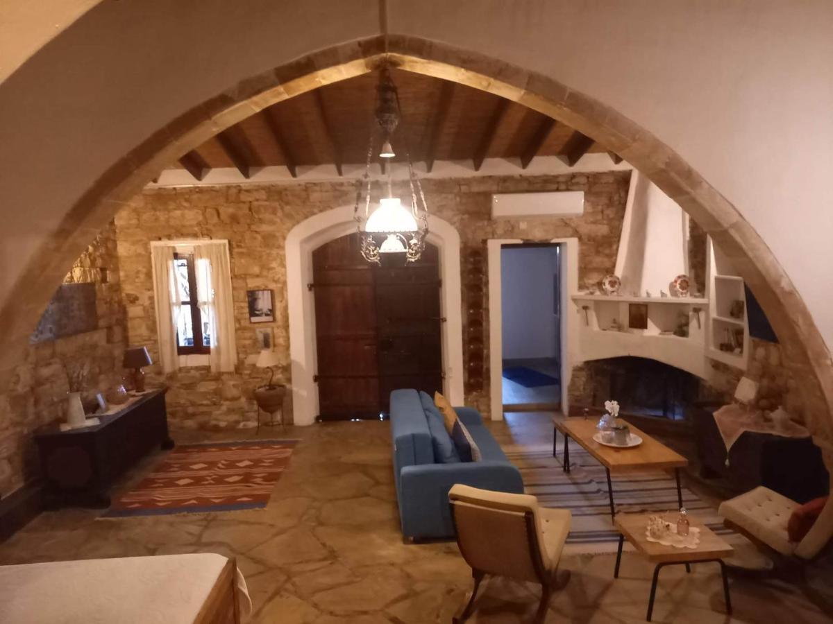 הוילה Kazani House לופו מראה חיצוני תמונה