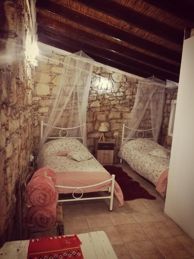 הוילה Kazani House לופו מראה חיצוני תמונה
